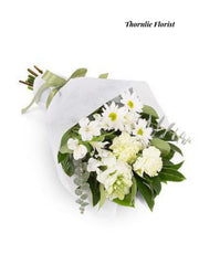 White Elegance Bouquet – Seasonal Fresh Blooms