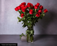 Passionate Duo – Premium Red & Pink Rose Arrangement