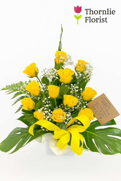 12 Yellow Roses in Box