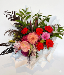 Wild Garden Luxe – Premium Mixed Floral Bouquet