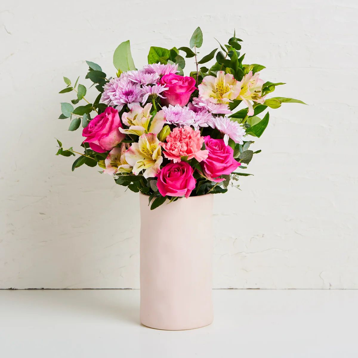 Vibrant Garden Bloom – Mixed Rose & Carnation Vase Arrangement
